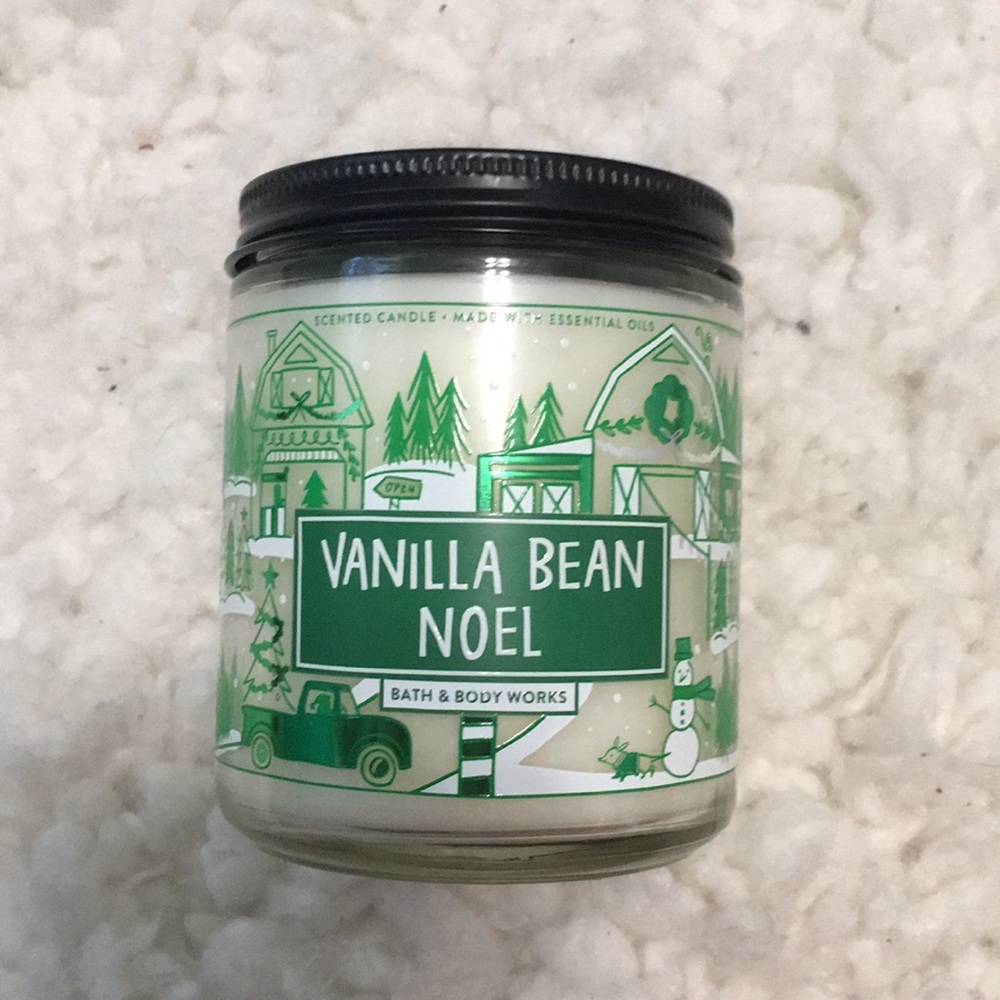 Vanilla Bean Noel Bath & Body Works candle